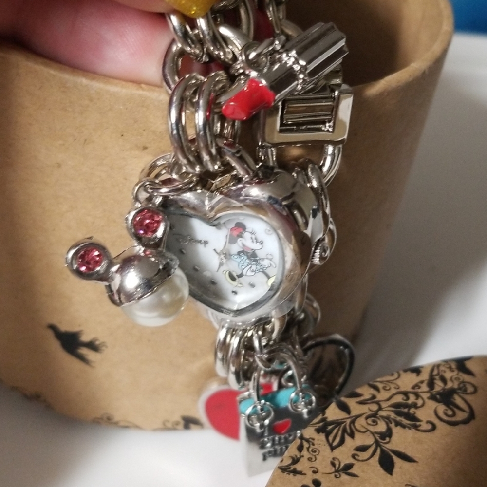 Minnie mouse watch